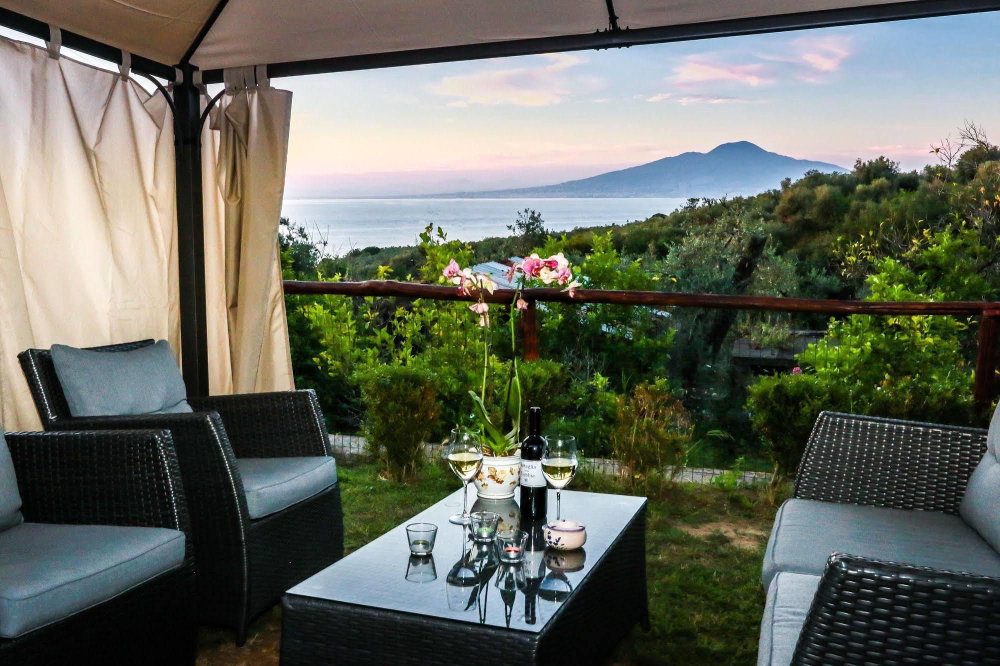 Villa Rosmary - Sorrento Coast - Gulf Of Naples View Luaran gambar